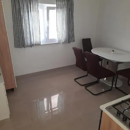 With Parking Space - 21598 Апартаменти Задар